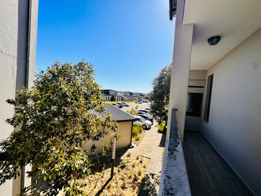 2 Bedroom Property for Sale in Parklands North Western Cape